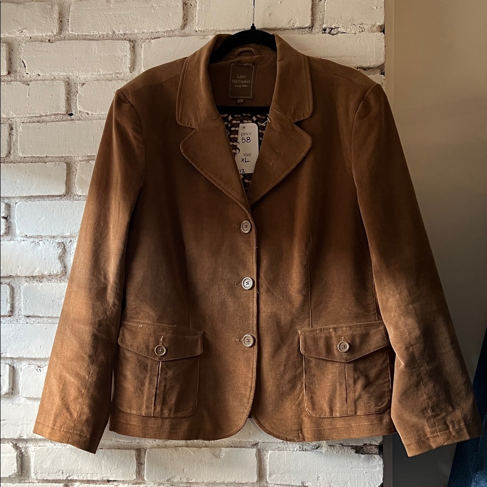 Classic Women's Brown Suede Button Jacket curve lapel